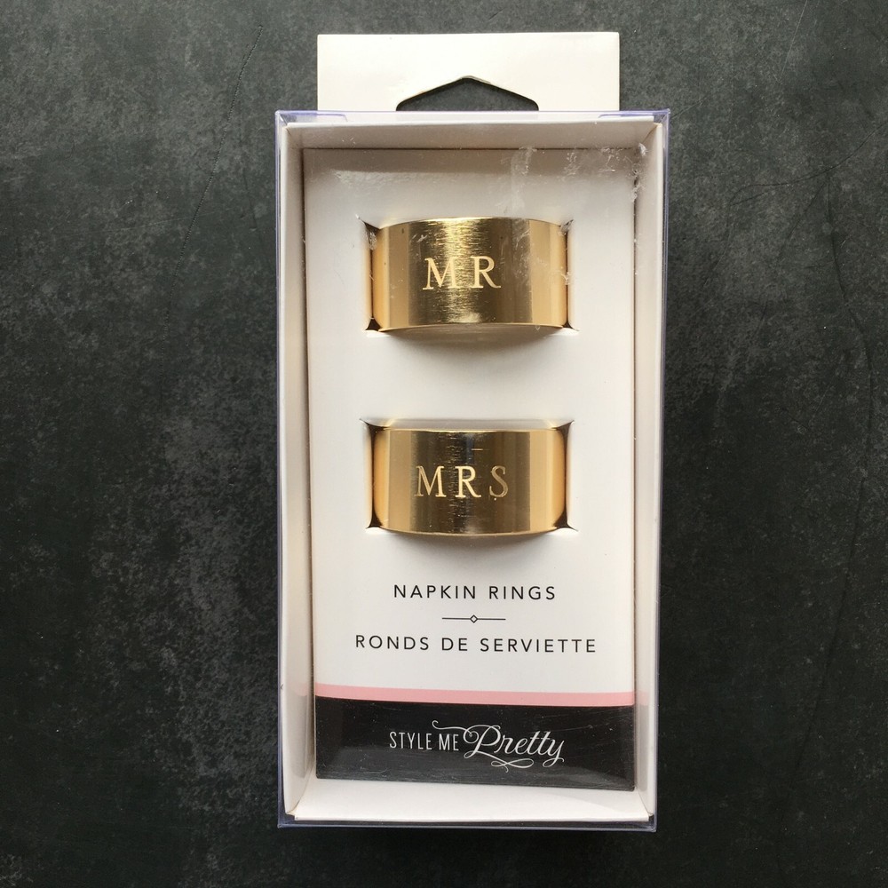 Style Me Pretty MR AND MRS Gold Tone Napkin Ring Holder for Bride Groom NEW