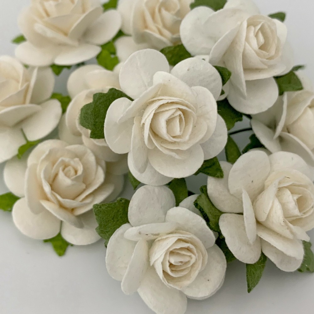 1″ or 2.5cm – WHITE Open Rose Paper Flowers Wedding Scrapbook Craft (R6-15)