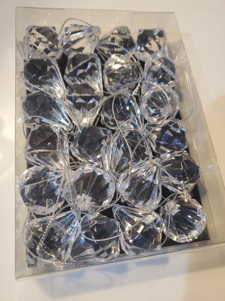 24 Pcs Teardrop Acrylic Crystal Balls wedding ornaments