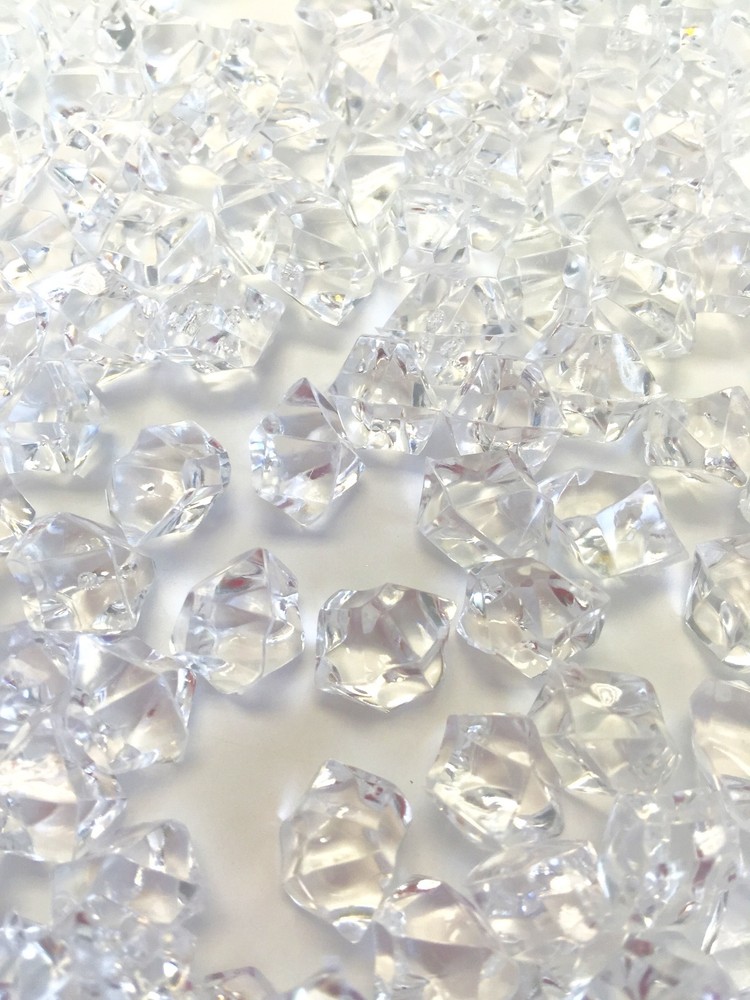 8 Lb. Crystal Acrylic Ice Rock Vase Gems or Table Scatters (Medium 2.5cm, Clear)