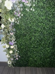 🌿 6×6 Boxwood Greenery Wall Backdrop w/ Floral Garland & Extra Panels