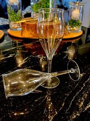 Classy Wedding Bride & Groom Wine Glasses Toast Champagne Flute Clear Glass