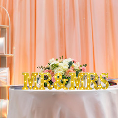 6 Pcs Mr and Mrs LED Sign Wedding Decor Sweetheart Table Decoration Mr and Mrs