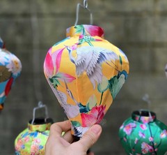 Set 8 Vietnam Silk Lanterns 22cm for Wedding Party, Outdoor Garden, Patio Decor