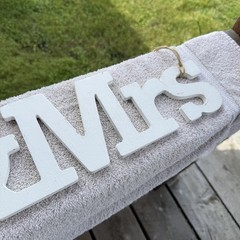 Wooden Mr & Mrs Hanging Wedding Sign White Rustic Twine Bridal Shower Decor